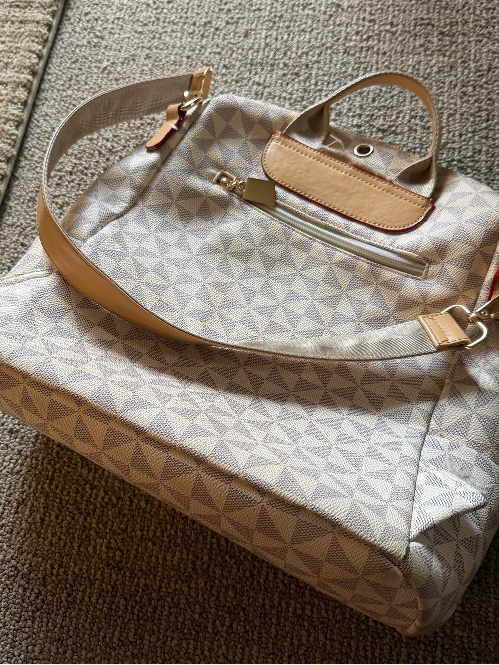 Handbag - Picture 2 of 4